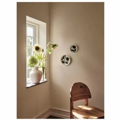 Sale Broste Copenhagen Assiette en grès Flora | Noir