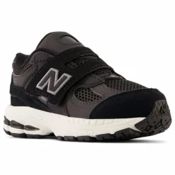 Enfant New Balance Baskets Scratchs 2002 |