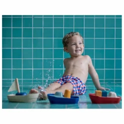 Plan Toys Bateau en caoutchouc naturel