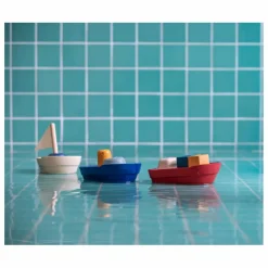 Plan Toys Bateau en caoutchouc naturel