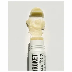 L:A BRUKET Baume à lèvres Amande Coco 017 Cosmos - 14 g Non teinté Sale