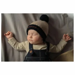 1+ in the family Bonnet Brian Laine Mérinos |