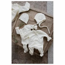 1+ in the family Bonnet Miranda | Ecru