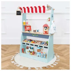 Le Toy Van Boutique et café Honeybake