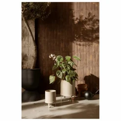 Ferm Living Cache pot en acier | Beige