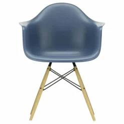 Online Vitra Chaise DAW - piétement érable - Charles & Ray Eames | Bleu de mer