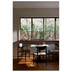 & Tradition Chaise Drawn HM3 en bois |