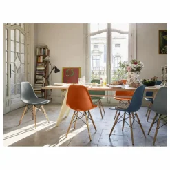 Vitra Chaise DSW plastic - piètement érable - Charles & Ray Eames | Bleu de mer