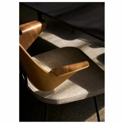 & Tradition Chaise RFH RD7, Robin Day | Gris foncé Outlet