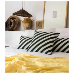 The Socialite Family Coussin carré Carino en jacquard à rayures |