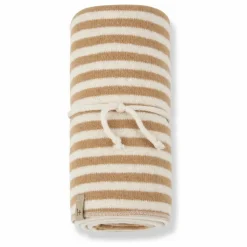 1+ in the family Couverture Jeanine | Noisette