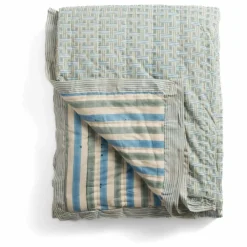 Le Monde Sauvage Couvre-lit quilté Cosmique Saint-Pétersbourg | Bleu