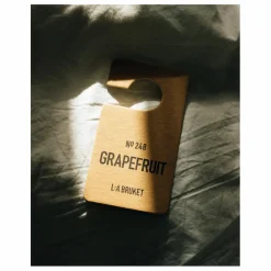 L:A BRUKET Etiquette parfumée Grapefruit 248 Non teinté New