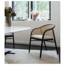 The Socialite Family Fauteuil cannage Cavalo en hêtre et laine bouclette |