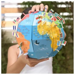 Poppik Globe à construire Drapeaux