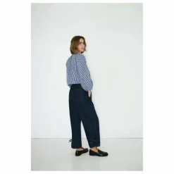 Femme The Tiny Big Sister Jean Noeuds |