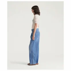 Momoni Jean Oak | Bleu Online