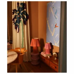 Doing Goods Lampe à poser en soie Myra | Rose fuschia Sale