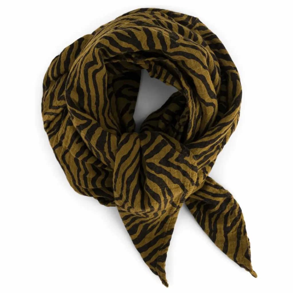 Rose in April Lange Bianca Zebrou |