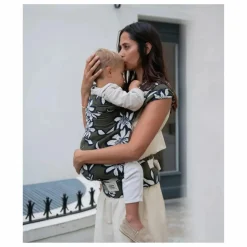 Mama Hangs Porte-bébé Carry & Bloom |