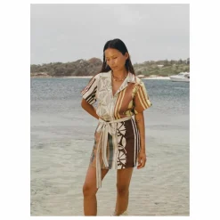 Femme Soleil Soleil Robe Brodie Clove Lin |