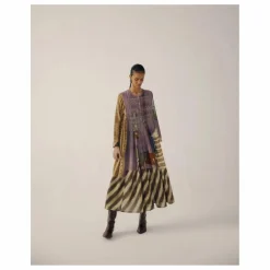 CORD Robe Frid Living Room | Violet Hot