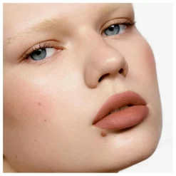 Femme Rose Inc Rouge à lèvres crème mat |