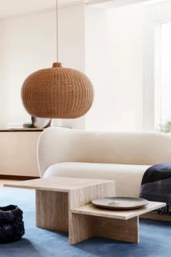 Ferm Living Table basse Distinct en travertin |