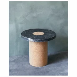 Hot Frama Table d'appoint Sintra, piétement en liège | Marbré noir