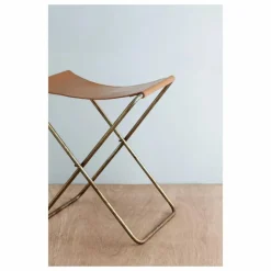 Broste Copenhagen Tabouret pliant Nola en cuir