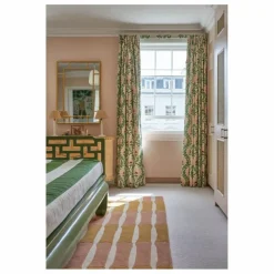 Layered Tapis en laine Bamboo Forest, Alice Crawley | Rose Hot