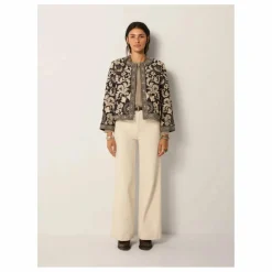 Hot Maison Hotel Veste Chuvash Balani | Noir